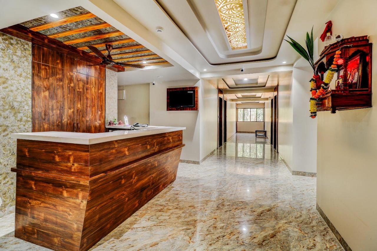 Ulhāsnagar Hotel Apratim Lodging & Boarding מראה חיצוני תמונה