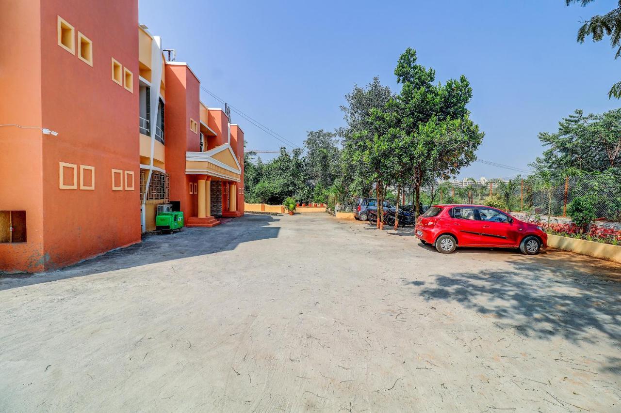 Ulhāsnagar Hotel Apratim Lodging & Boarding מראה חיצוני תמונה